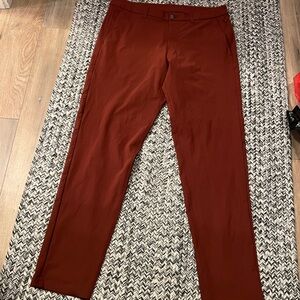 Men’s Lululemon Pants (Size 34 or Large)
